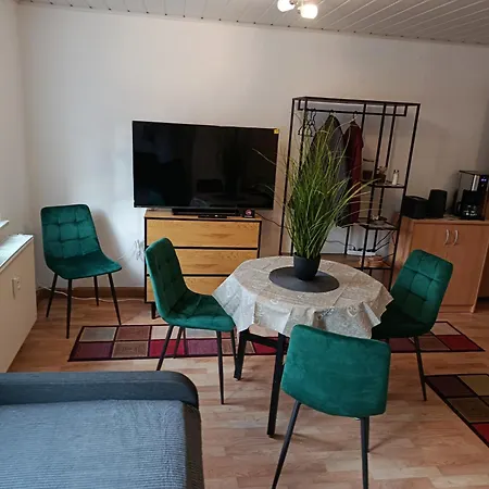 Klein, Aber Fast Alles Vorhanden, Ideal Fuer 2 Pers Lägenhet Freiberg