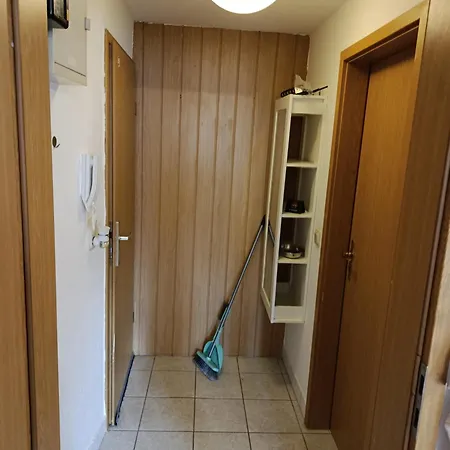 Klein, Aber Fast Alles Vorhanden, Ideal Für 2 Pers Apartment *